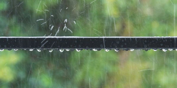 お祭りの日があいにくの雨……はっぴの防水＆防寒対策方法